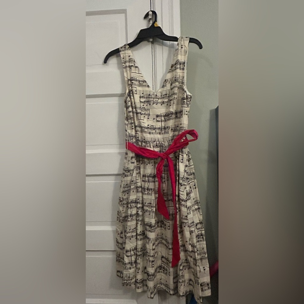 ModCloth Music Notes Dress Size 8 - Picture 2 of 5